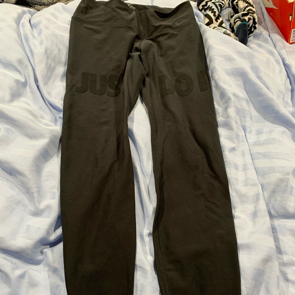 Women’s Nike tights